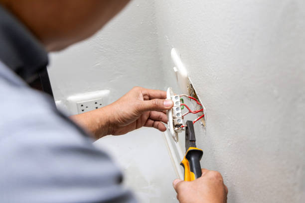 Best Commercial Electrician Services  in Sisco Heights, WA